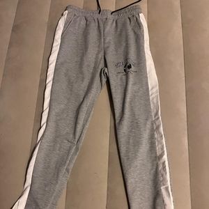 Seeing, Size small, and gray.